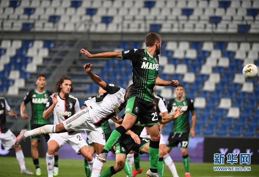 (體育)(11)足球——意甲:尤文圖斯戰(zhàn)平薩索洛