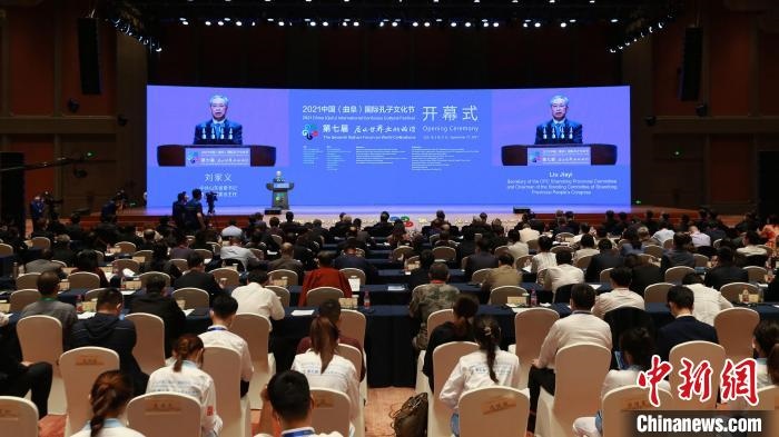 中共山東省委書記劉家義致辭。　梁犇 攝