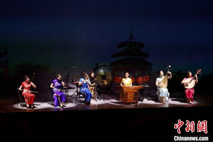 6日，“相約北京”奧林匹克文化節(jié)暨第22屆“相約北京”國(guó)際藝術(shù)節(jié)在京開幕?！?lt;a target='_blank' href='/'>中新社</a>記者 富田 攝