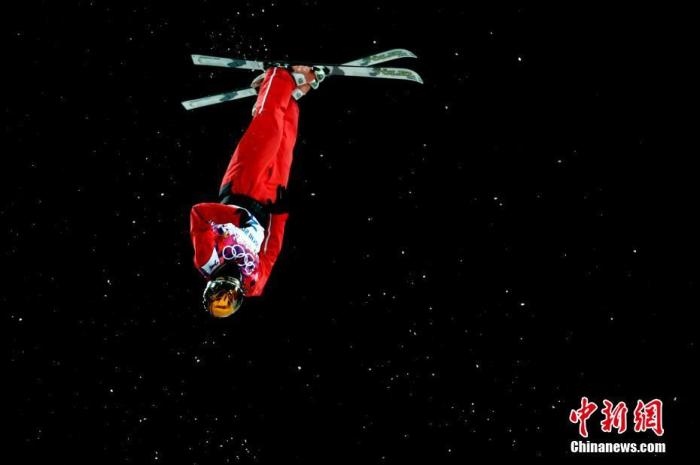 徐夢(mèng)桃在比賽中。<a target='_blank' href='/'>中新社</a>記者 富田 攝