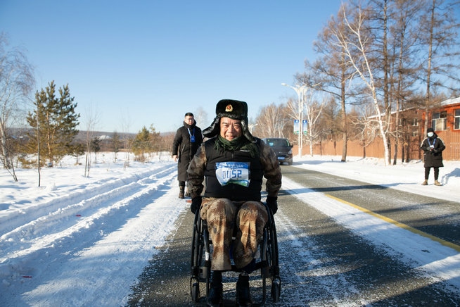 中共黨員、一等功榮立者王曙光不畏嚴(yán)寒，挑戰(zhàn)自我（王鵬）.jpg