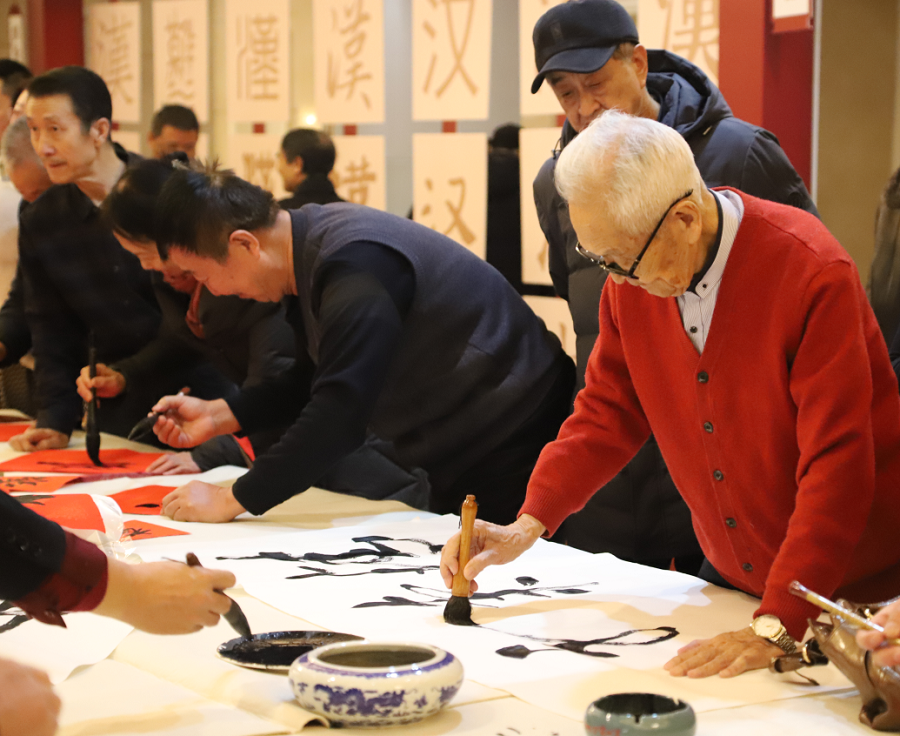 1735549460116904.png 01e87609dc7bf9a79d080c384c81fa53.png