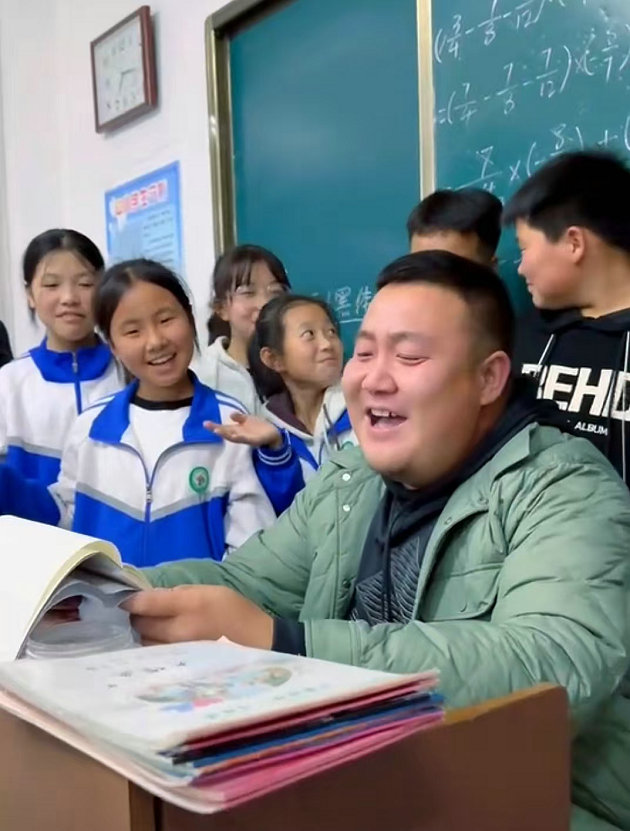 1737881373622411.jpg 蒙古.jpg