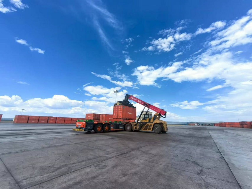 1753148499773969.jpg 交通1.jpg