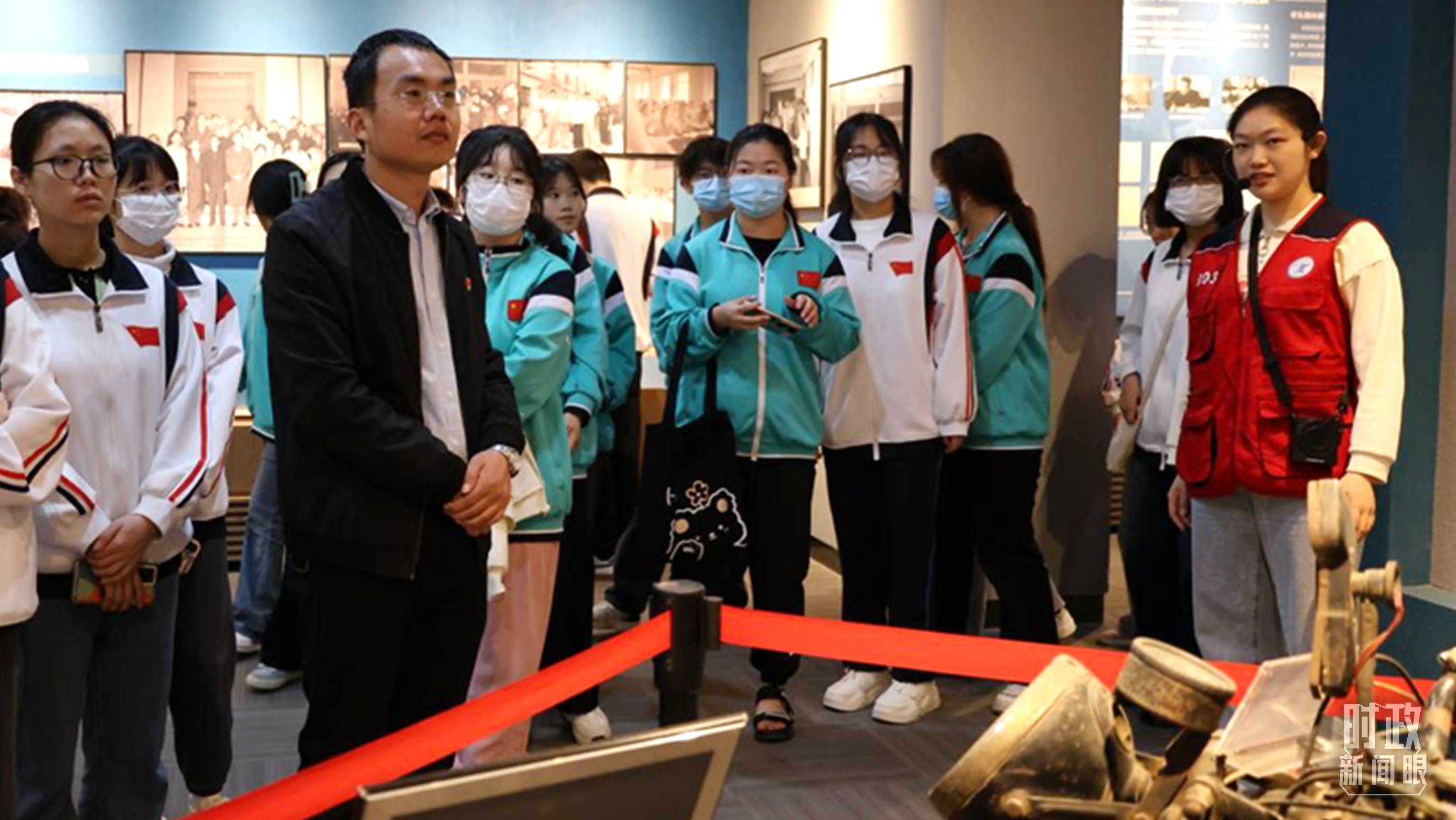 △西安高校師生參觀交大西遷博物館。（資料圖）