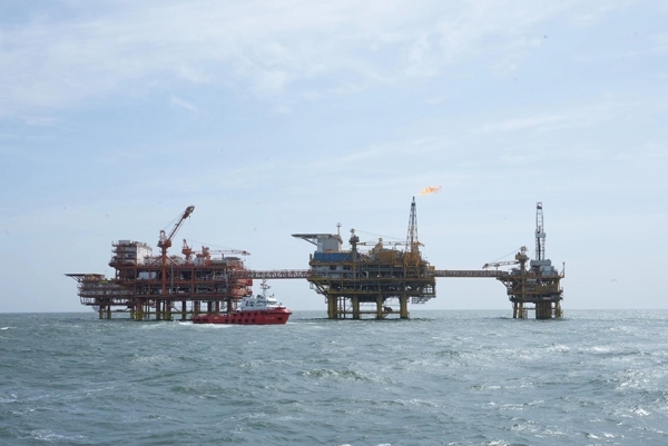 墾利6-1油田海上施工現(xiàn)場。受訪者供圖