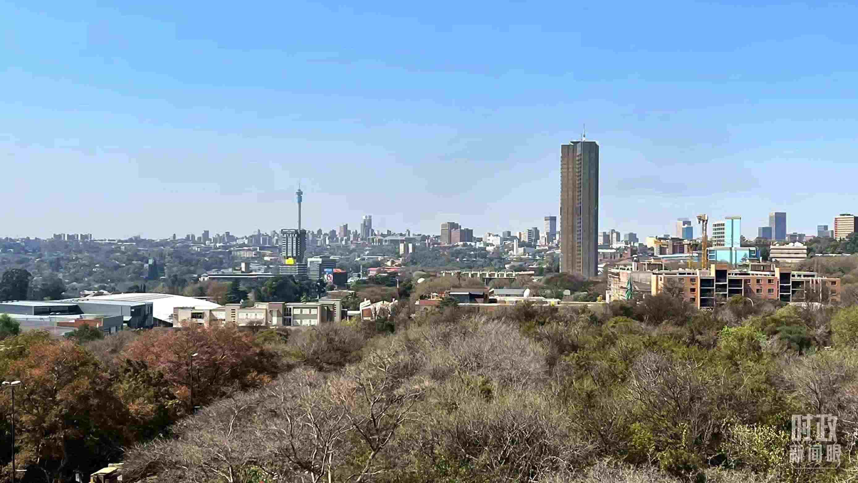 △約翰內斯堡城市天際線。（總臺記者馬培敏拍攝）