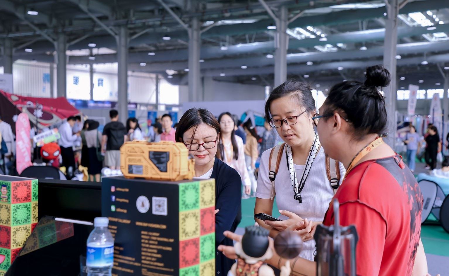 體育服務(wù)專題展區(qū)現(xiàn)場(chǎng)。人民網(wǎng) 歐陽易佳攝