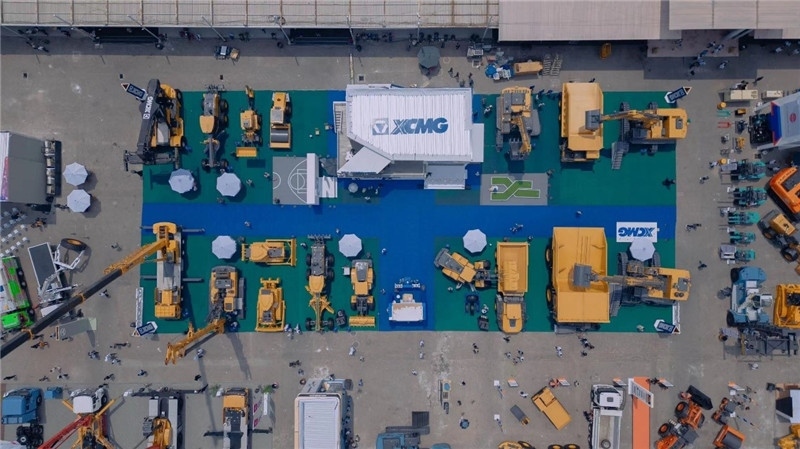 徐工集團(tuán)3000㎡的展區(qū)。 石偉攝影