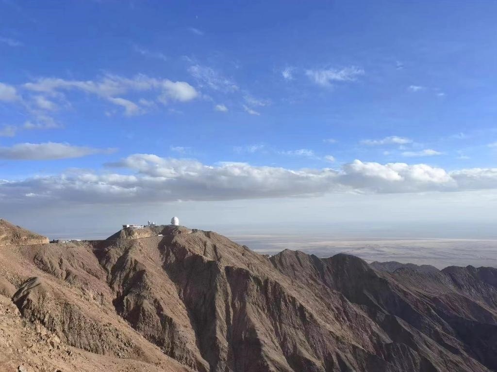 墨子巡天望遠(yuǎn)鏡遠(yuǎn)景圖。（中國科學(xué)技術(shù)大學(xué)供圖）