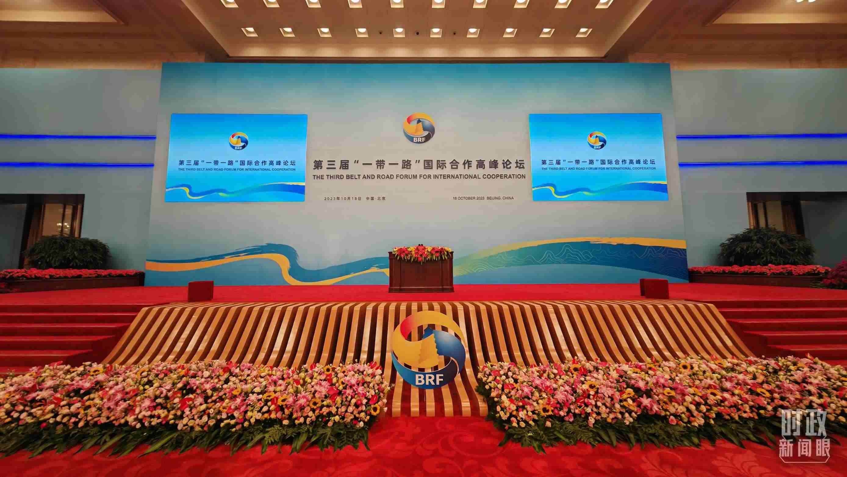 △開幕式之前的宴會(huì)廳。（總臺(tái)央視記者劉琦拍攝）