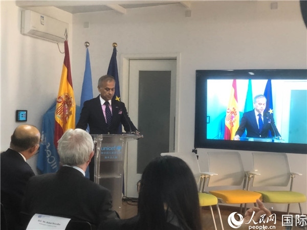 聯(lián)合國(guó)駐華協(xié)調(diào)員常啟德在研討會(huì)上致辭。 人民網(wǎng)記者 趙健攝