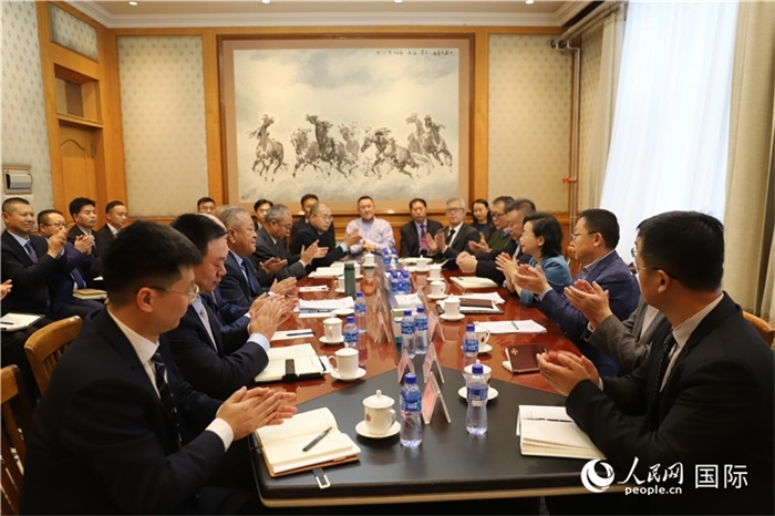 3.2023年10月30日，中國駐蒙使館座談會現(xiàn)場。人民網(wǎng)記者 霍文攝