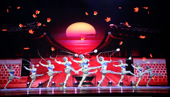 雜技《俏花旦·集體空竹》節(jié)目照。主辦方供圖