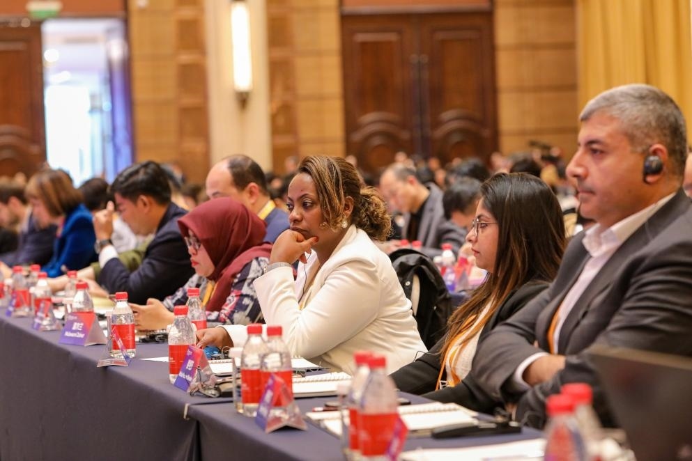 11月24日，論壇嘉賓在聆聽演講。新華社記者 辛夢晨 攝