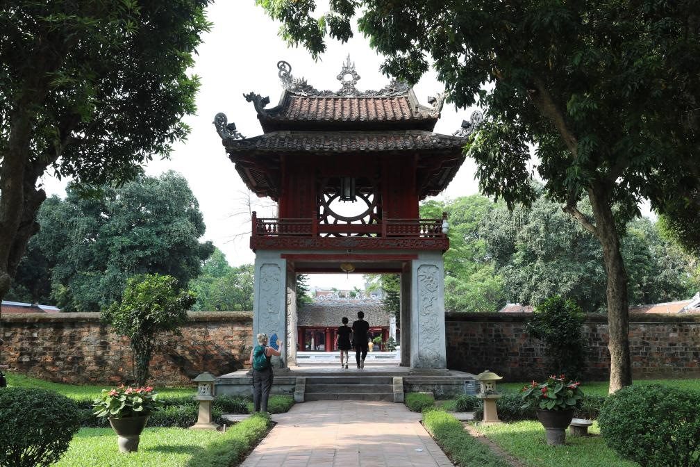 這是越南首都河內(nèi)文廟內(nèi)的奎文閣。