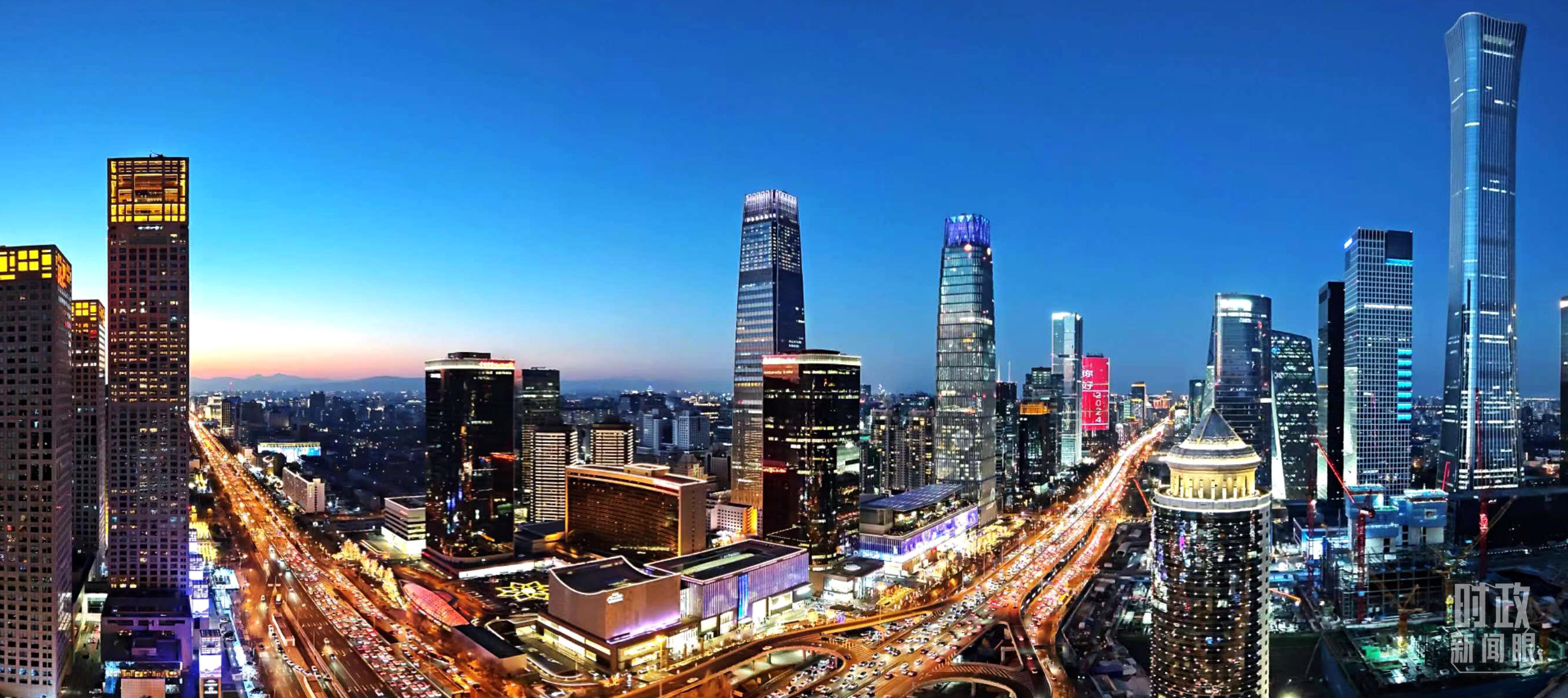 △2023年12月31日，北京CBD商圈。（總臺央視記者鐘信偉拍攝）