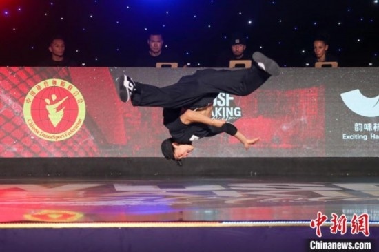 今年7月，首屆亞洲霹靂舞錦標(biāo)賽在拱墅運(yùn)河體育公園體育館舉行。郭天奇 攝