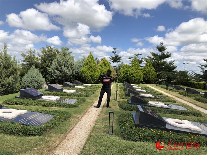 烈士園區(qū)。人民網(wǎng)記者 黃培昭攝