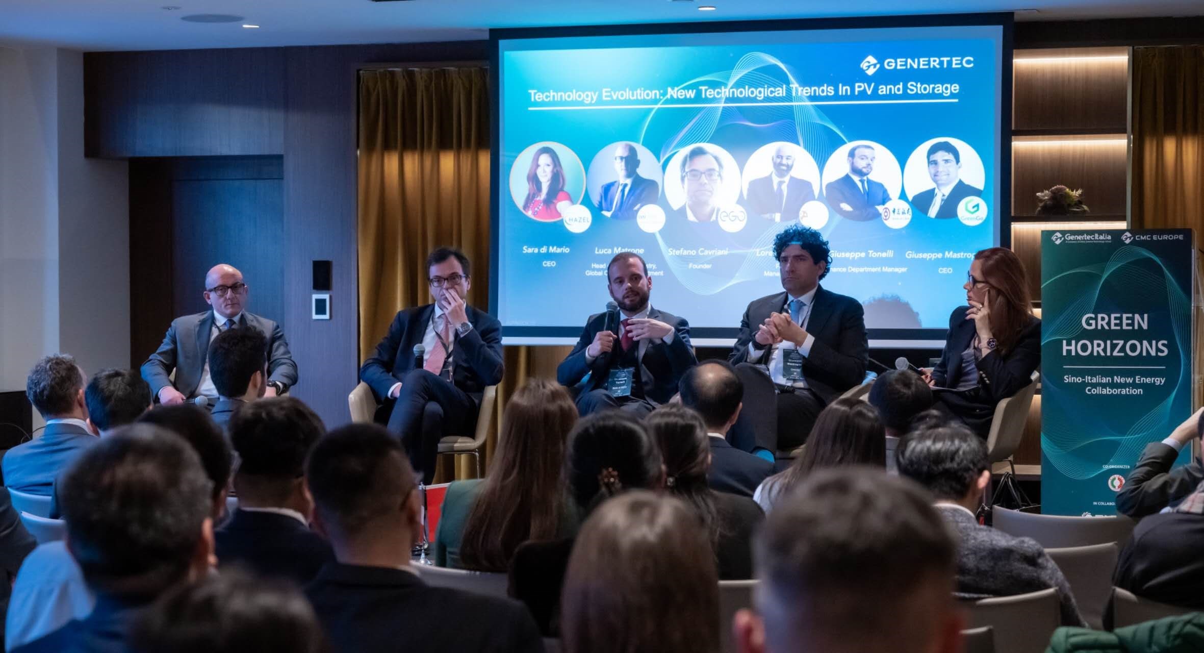 意大利企業(yè)負(fù)責(zé)人及行業(yè)專家介紹新能源領(lǐng)域發(fā)展經(jīng)驗(yàn)。主辦方供圖