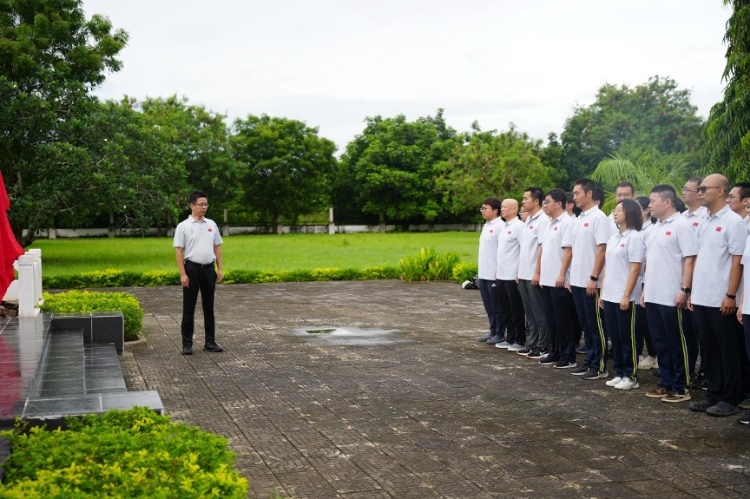 醫(yī)療隊隊長致詞。中國援桑醫(yī)療隊供圖