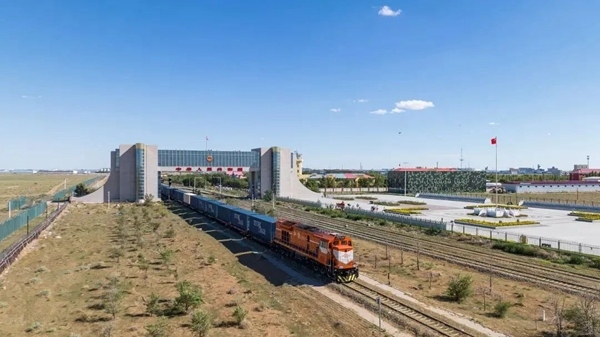 全國(guó)鐵路實(shí)行新的貨物列車(chē)運(yùn)行圖。國(guó)鐵集團(tuán)供圖