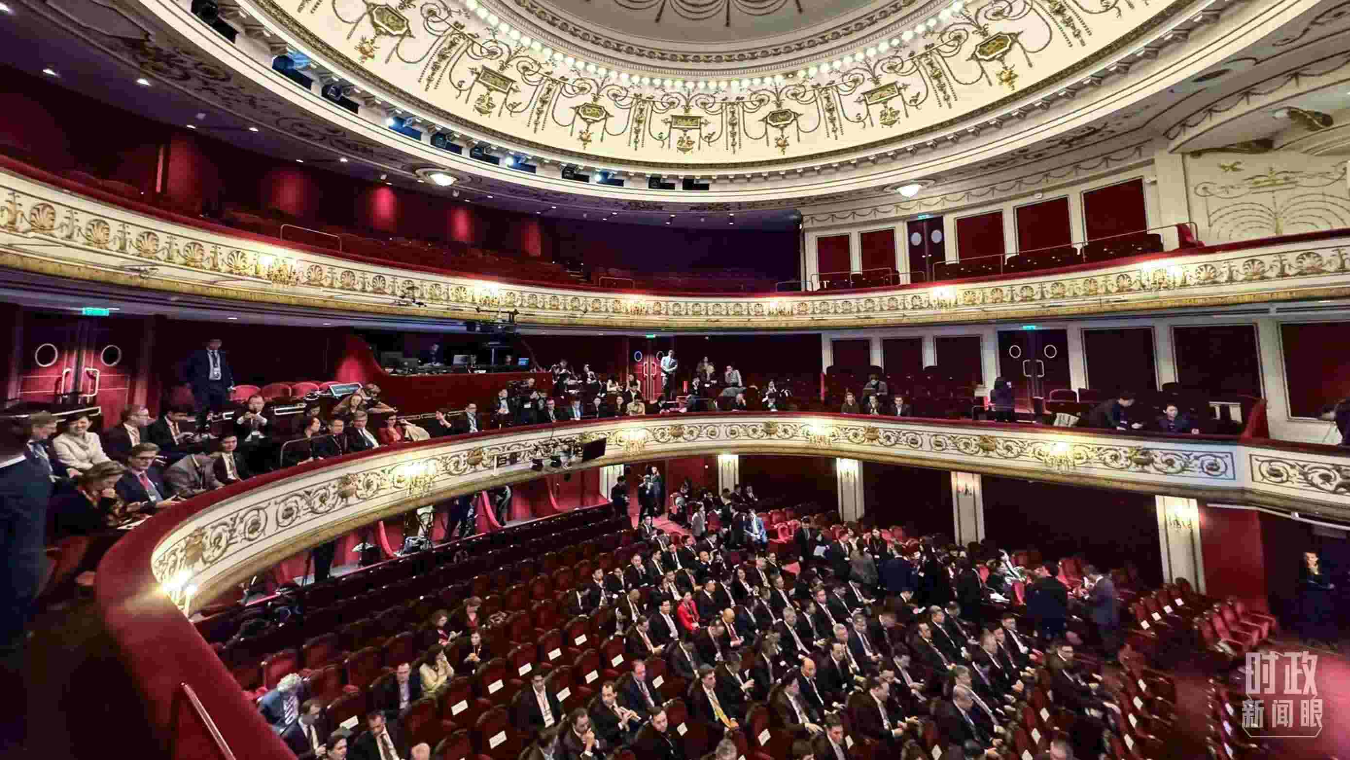 △馬里尼劇院。（總臺(tái)央視記者蔣碩拍攝）