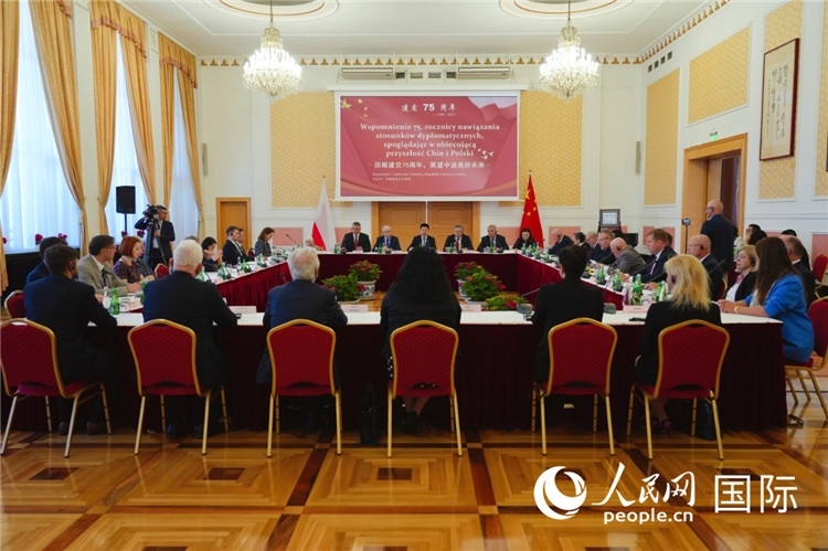 圖為座談會現(xiàn)場。 人民網(wǎng)記者 李增偉 攝