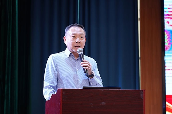 北京大鸞翔宇慈善基金會(huì)理事長(zhǎng)、周恩來(lái)侄外孫沈清講述周恩來(lái)的讀書(shū)故事。