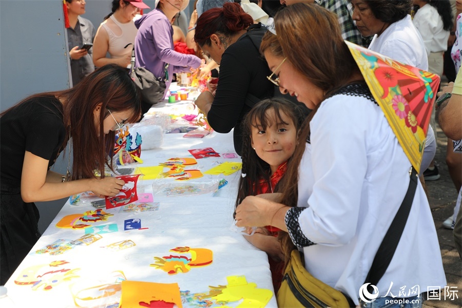 活動(dòng)現(xiàn)場(chǎng)。人民網(wǎng) 埃內(nèi)斯托·多明戈斯攝