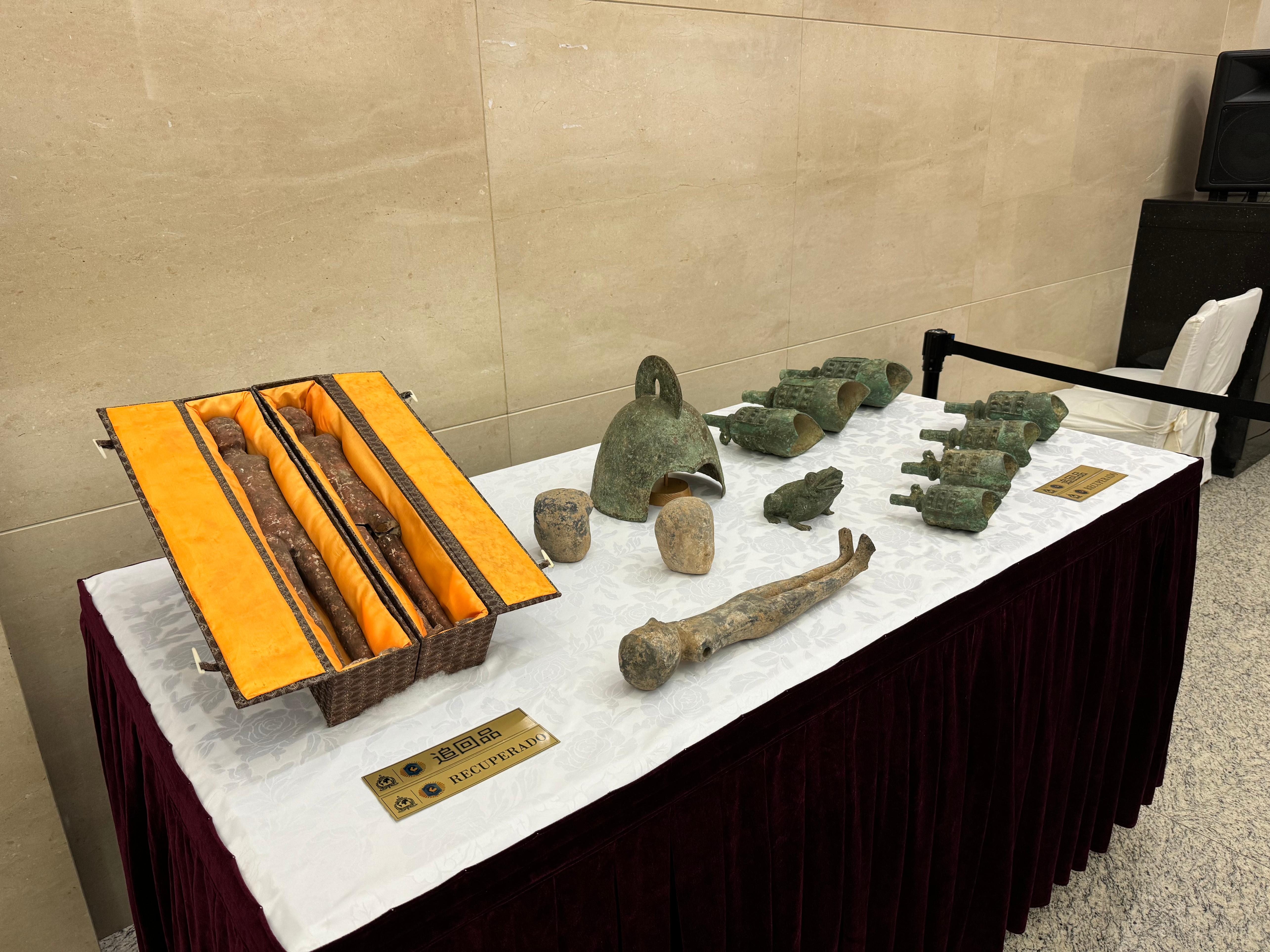 阿根廷返還的14件文物藝術(shù)品。國(guó)家文物局供圖