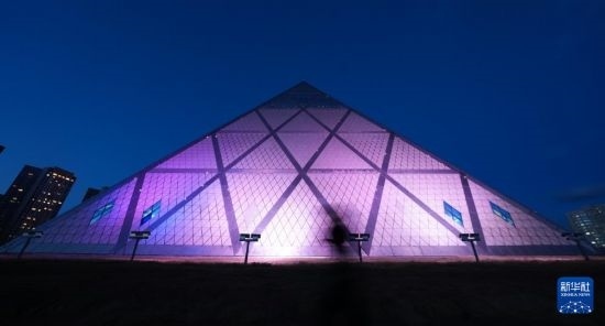 這是7月2日在哈薩克斯坦首都阿斯塔納拍攝的和平和諧宮。新華社記者 王建華 攝