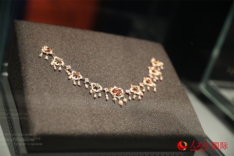 展覽“傳奇之旅：馬可·波羅與絲綢之路上的世界”展品。人民網(wǎng) 殷韜攝