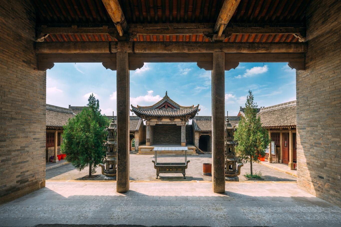 高平市王報(bào)村二郎廟金代戲臺(tái)。蘇唐詩(shī)攝