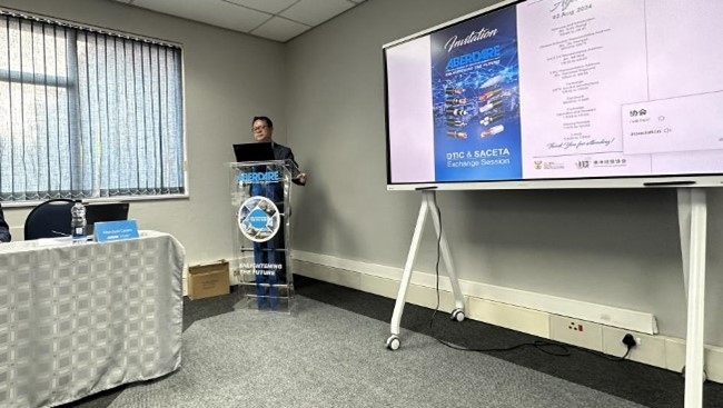 中國駐南非大使館參贊邱忠義致辭。南中經(jīng)貿(mào)協(xié)會供圖