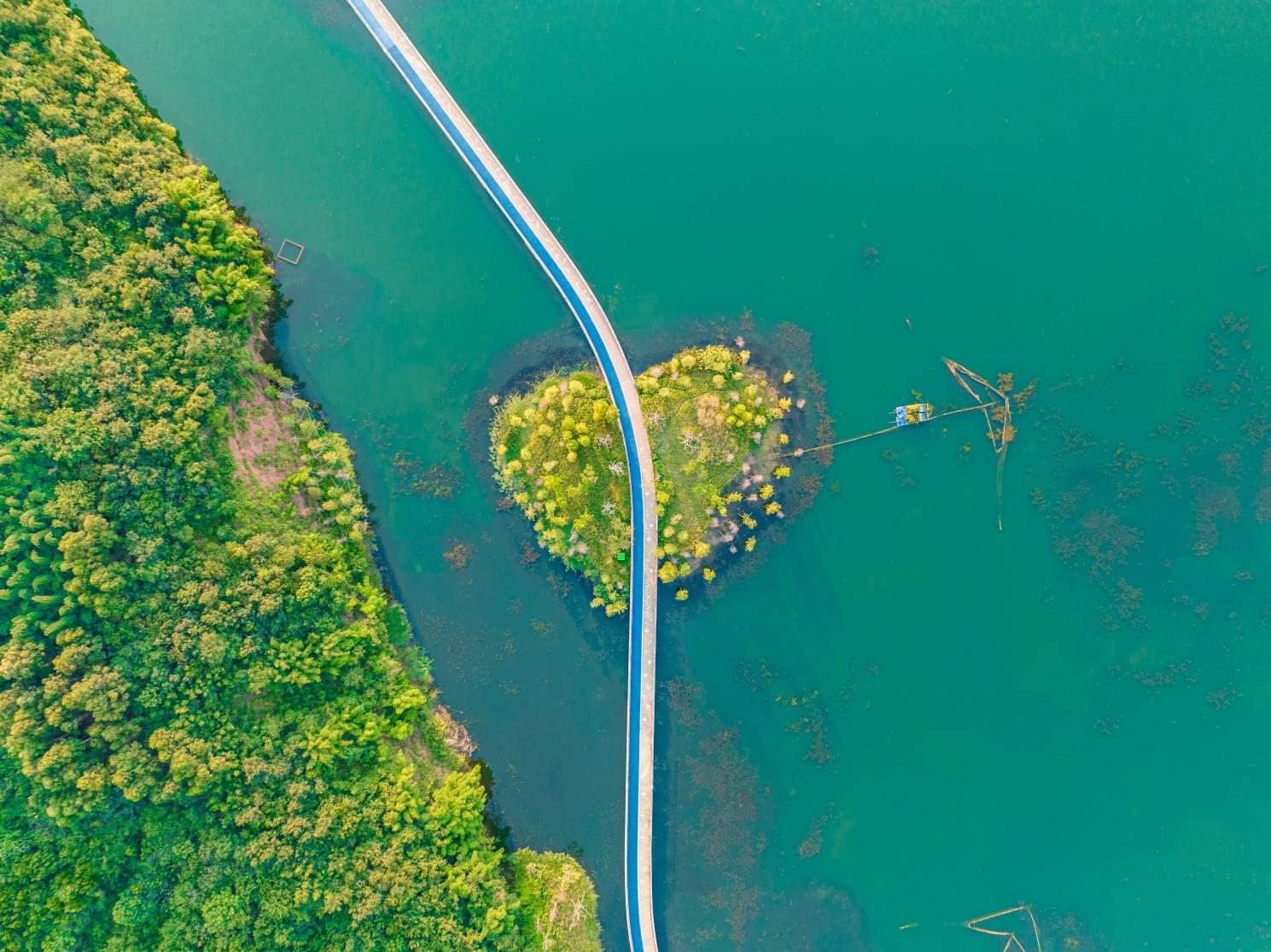 興隆湖棧道。四川天府新區(qū)融媒體中心供圖 攝影：馬驥）