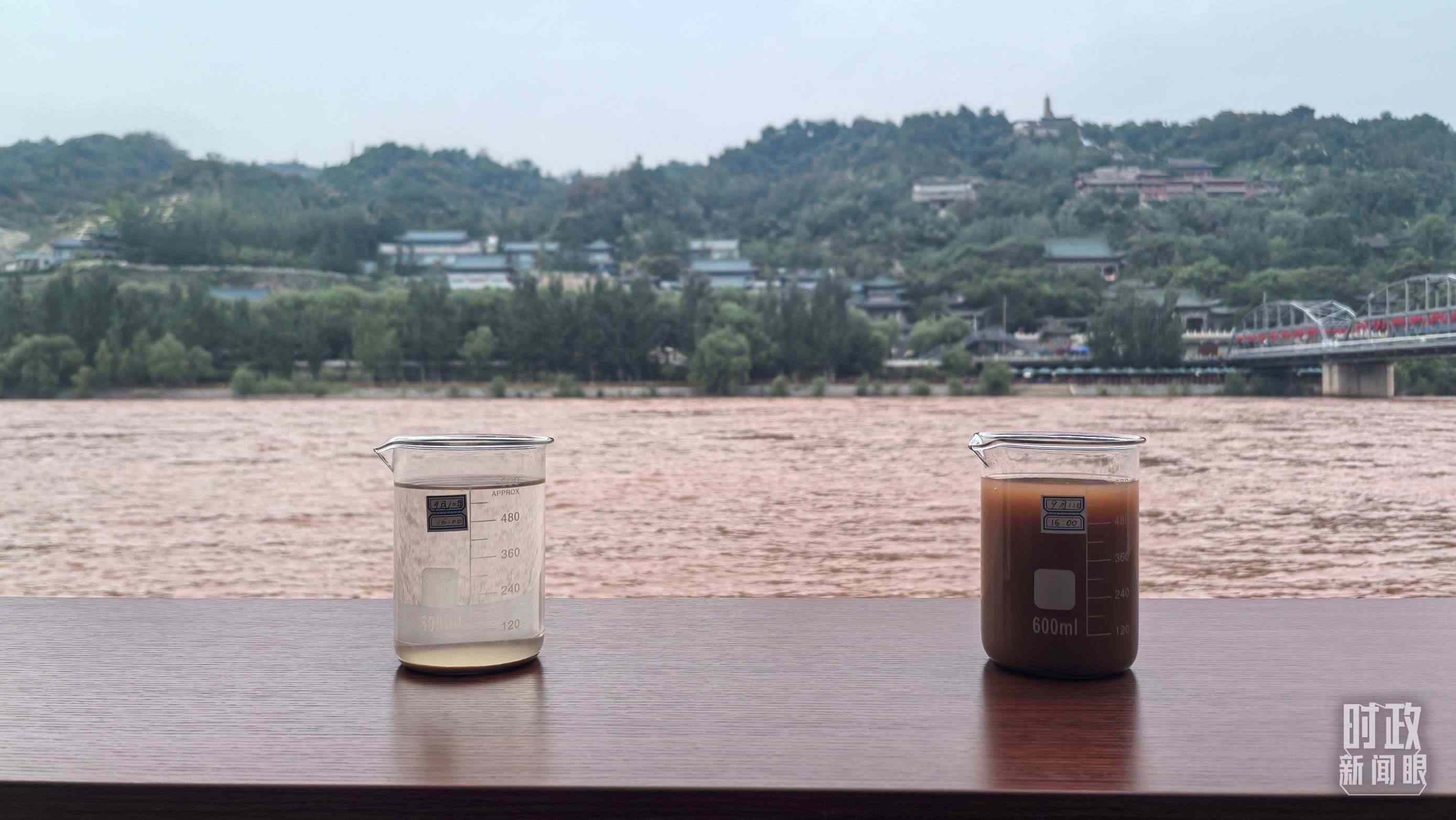 △黃河水質(zhì)監(jiān)測。（總臺央視記者陸泓宇拍攝）