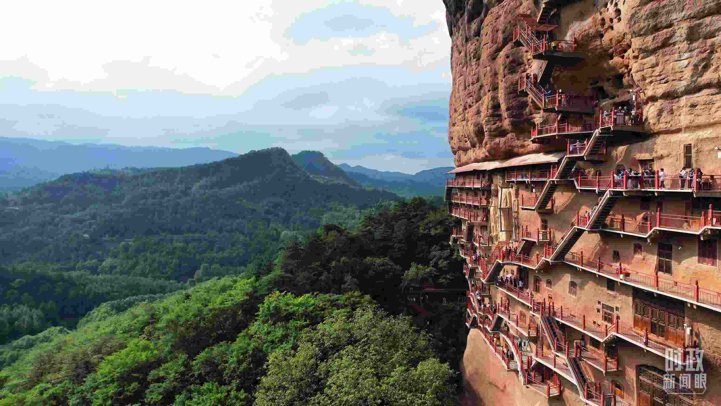 △ 麥積山石窟。（總臺記者馬凌峰拍攝）