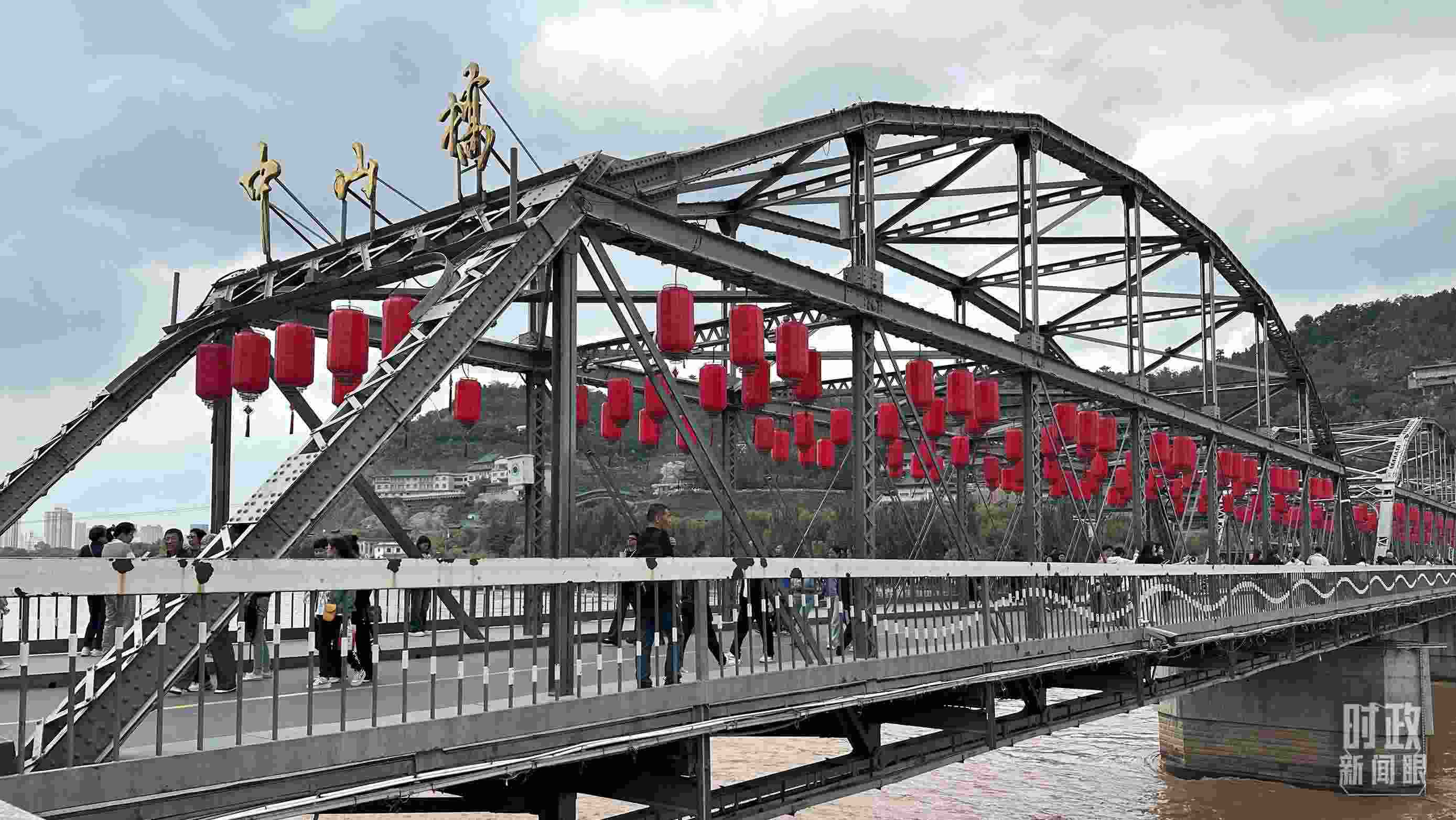 △中山橋。（總臺央視記者范一鳴、覃思拍攝）