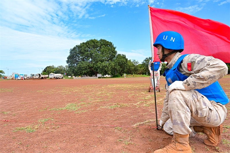 圖5-標(biāo)定作業(yè)區(qū)域點(diǎn)位(孫千攝)