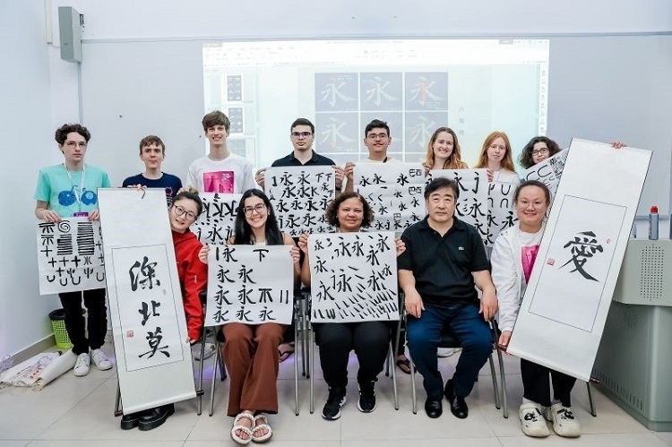 深北莫舉行文化交流活動(dòng)。深北莫供圖