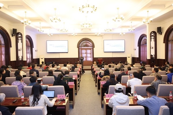 “杰出少年示范數(shù)學(xué)班”開班儀式現(xiàn)場。校方供圖