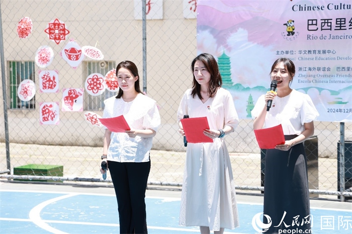 詩(shī)歌朗誦《我的南方和北方》表達(dá)了對(duì)祖國(guó)家鄉(xiāng)大好河山的熱愛(ài)。人民網(wǎng)記者 陳海琪攝