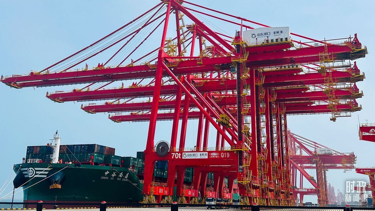 △山東日照港。（總臺央視記者范一鳴拍攝）