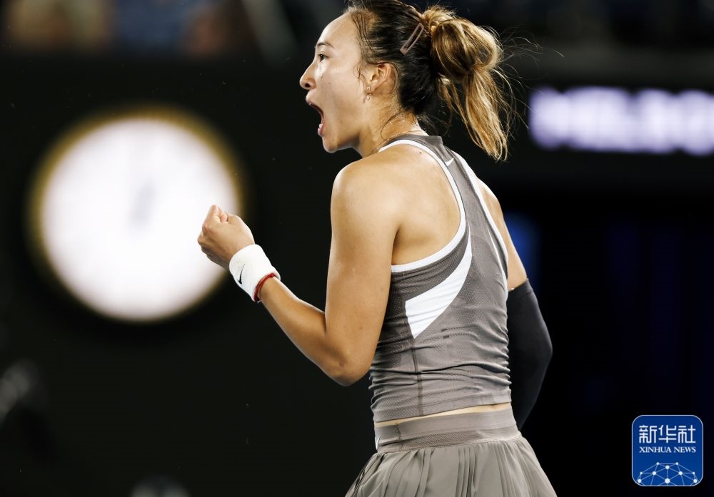 ↑鄭欽文在比賽中慶祝得分。新華社記者 馬平 攝