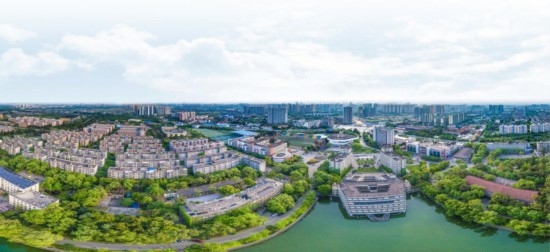 成都理工大學(xué)全景航拍圖。成都理工大學(xué)供圖