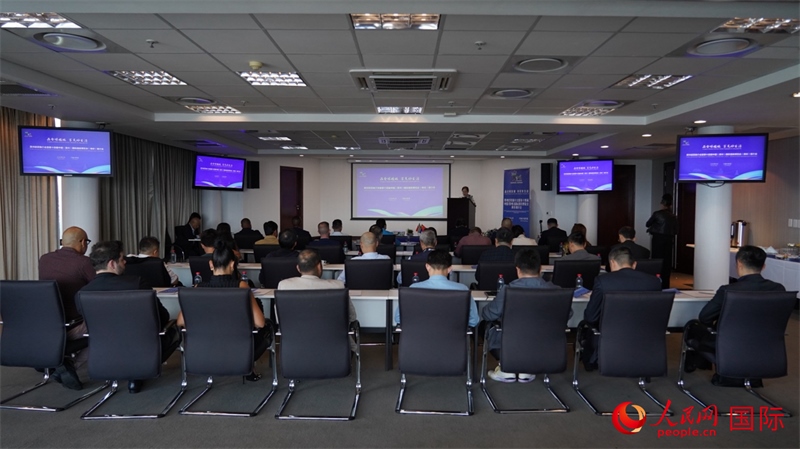 21日，貴州經(jīng)貿(mào)推介會暨第十四屆中國（貴州）國際酒類博覽會南非推介會在南非約翰內(nèi)斯堡市成功舉行。人民網(wǎng) 劉暢攝