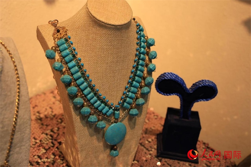 蘇美爾時(shí)期的流行項(xiàng)鏈。 人民網(wǎng)伊納斯·易卜拉欣攝