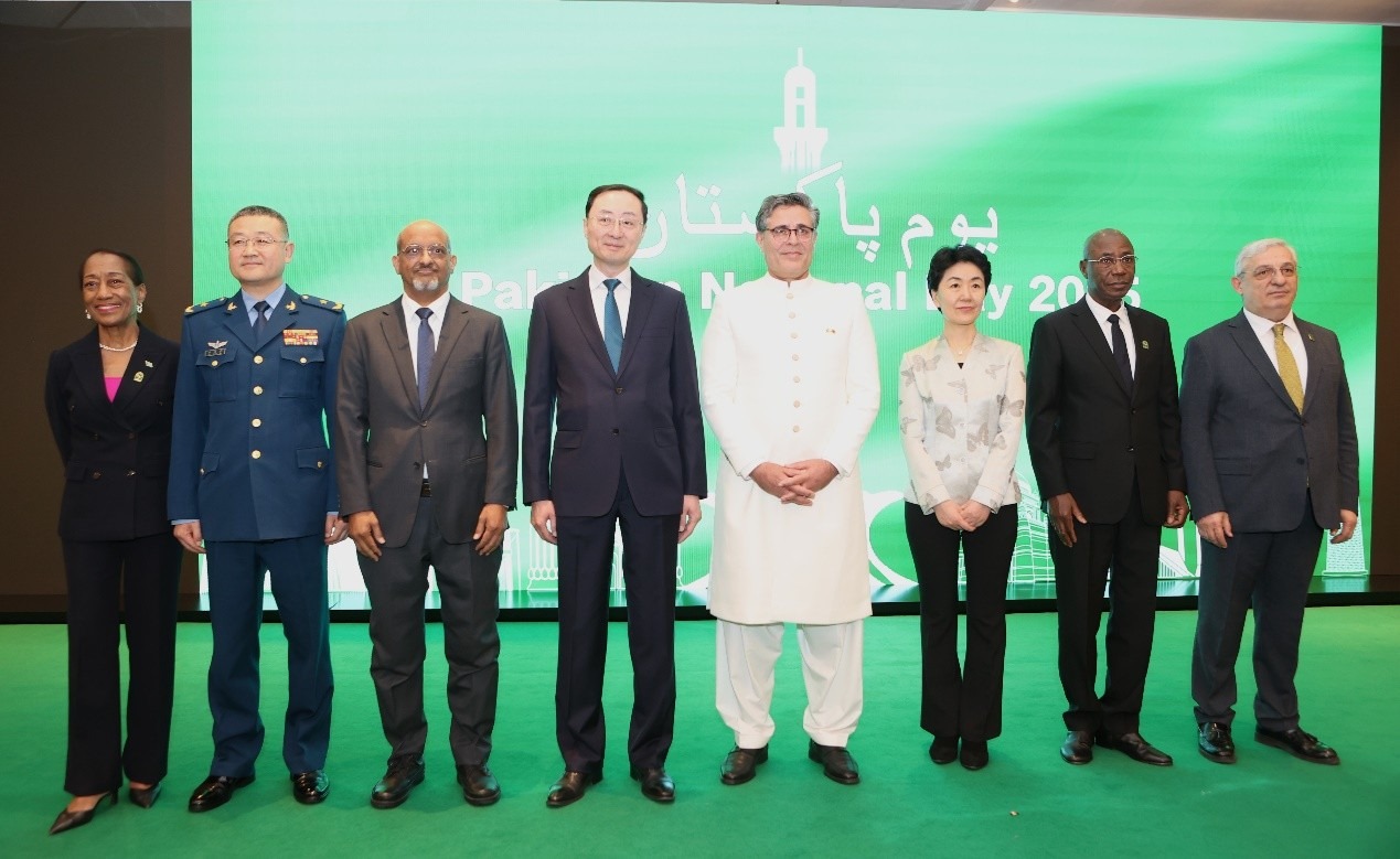 出席招待會(huì)的主要嘉賓合影。巴基斯坦駐華大使館供圖