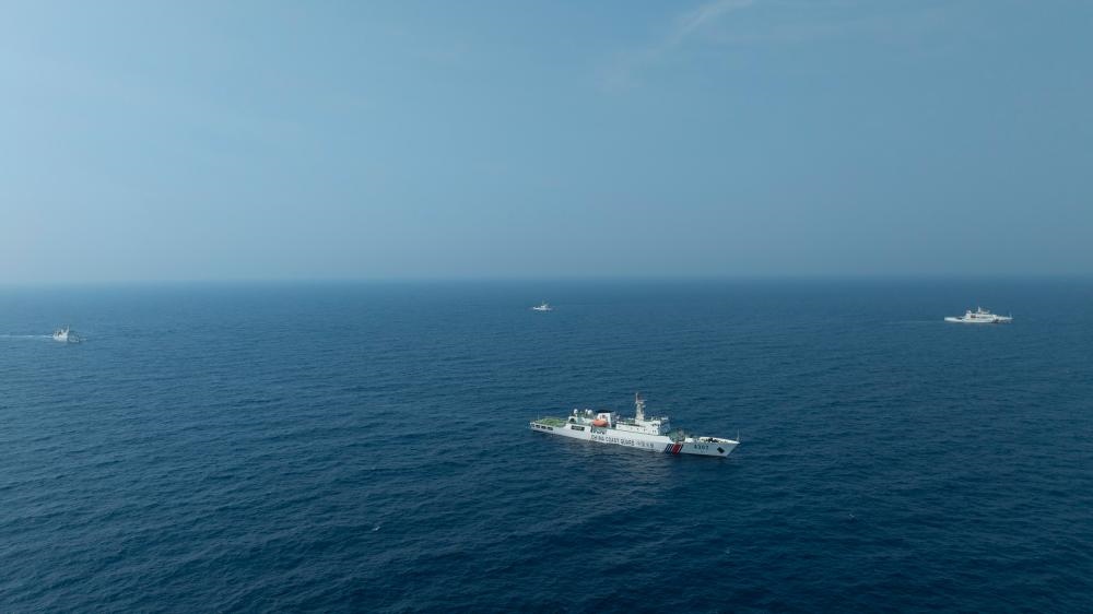 4月22日，中越海警艦艇編隊在北部灣海域開展聯(lián)合巡邏。（中國海警供圖）